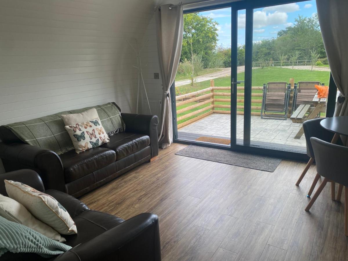 Beech Pod Cabin In Beautiful Surroundings Wrexham Exterior photo